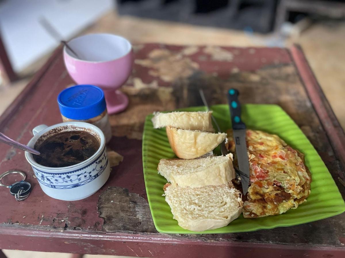 Hidayah Homestay Kelimutu Ngoại thất bức ảnh