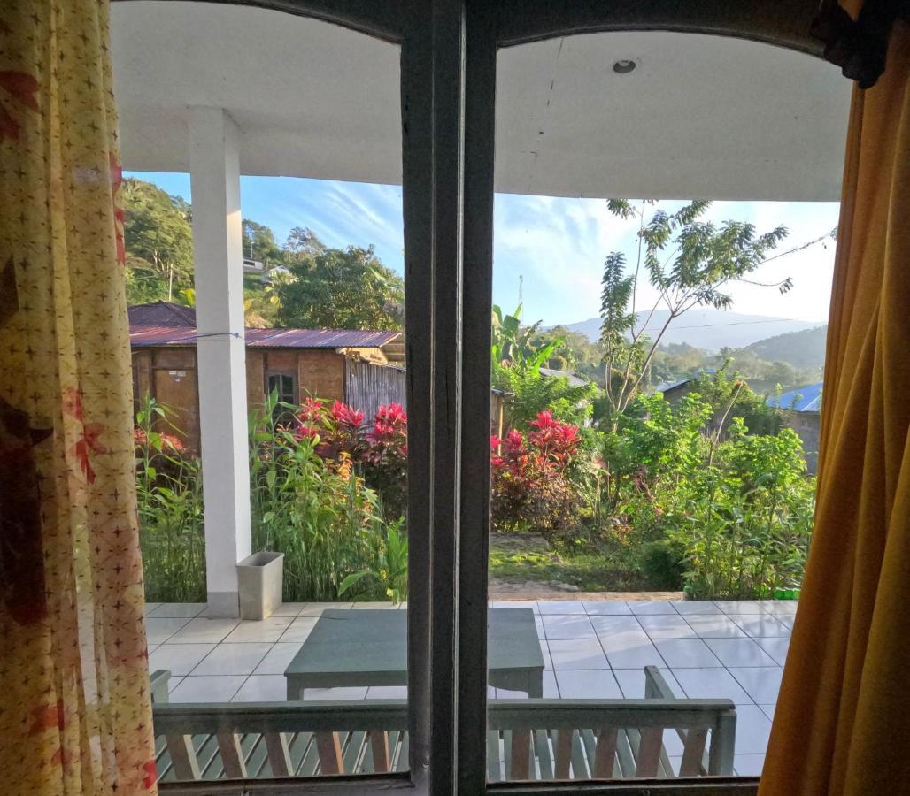 Hidayah Homestay Kelimutu Ngoại thất bức ảnh