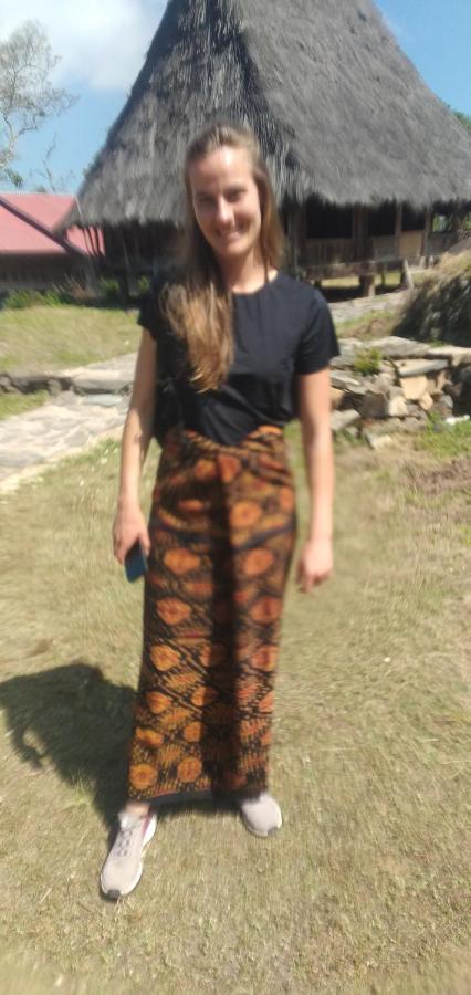 Hidayah Homestay Kelimutu Ngoại thất bức ảnh