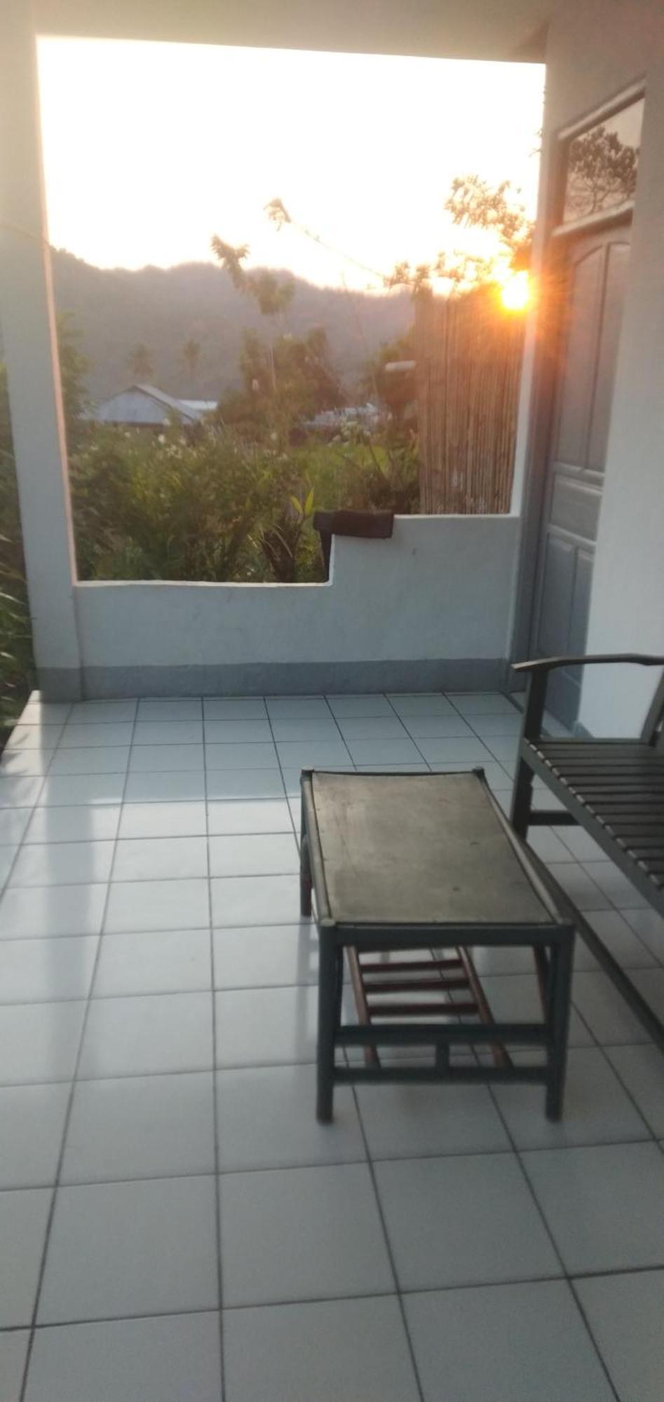 Hidayah Homestay Kelimutu Ngoại thất bức ảnh