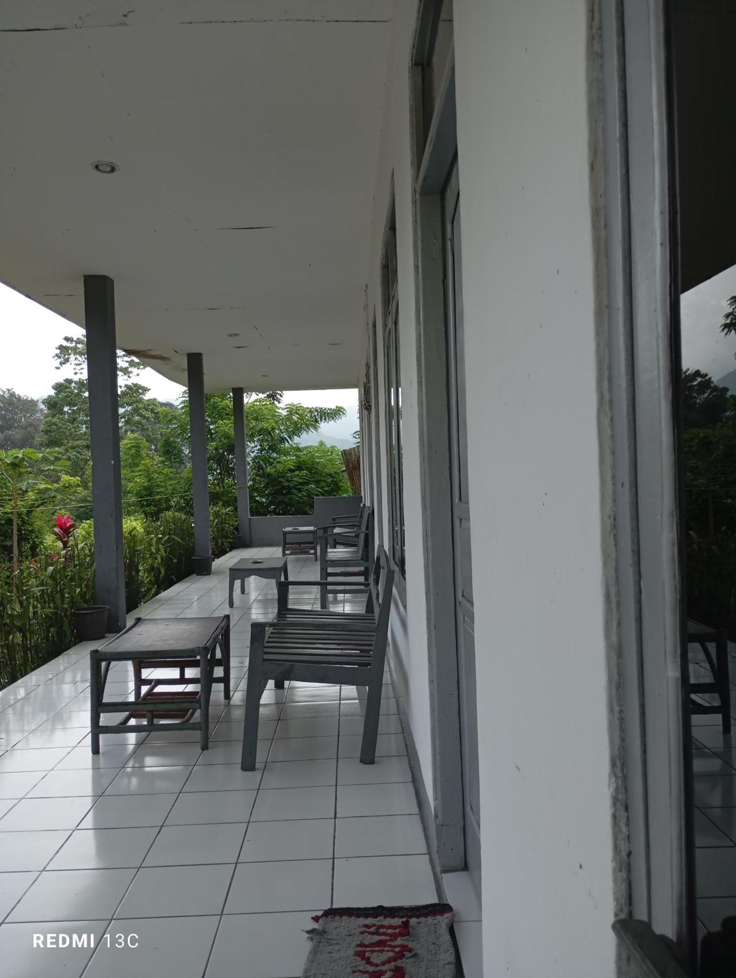 Hidayah Homestay Kelimutu Ngoại thất bức ảnh