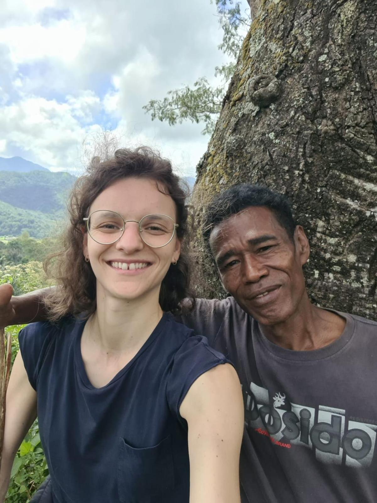 Hidayah Homestay Kelimutu Phòng bức ảnh